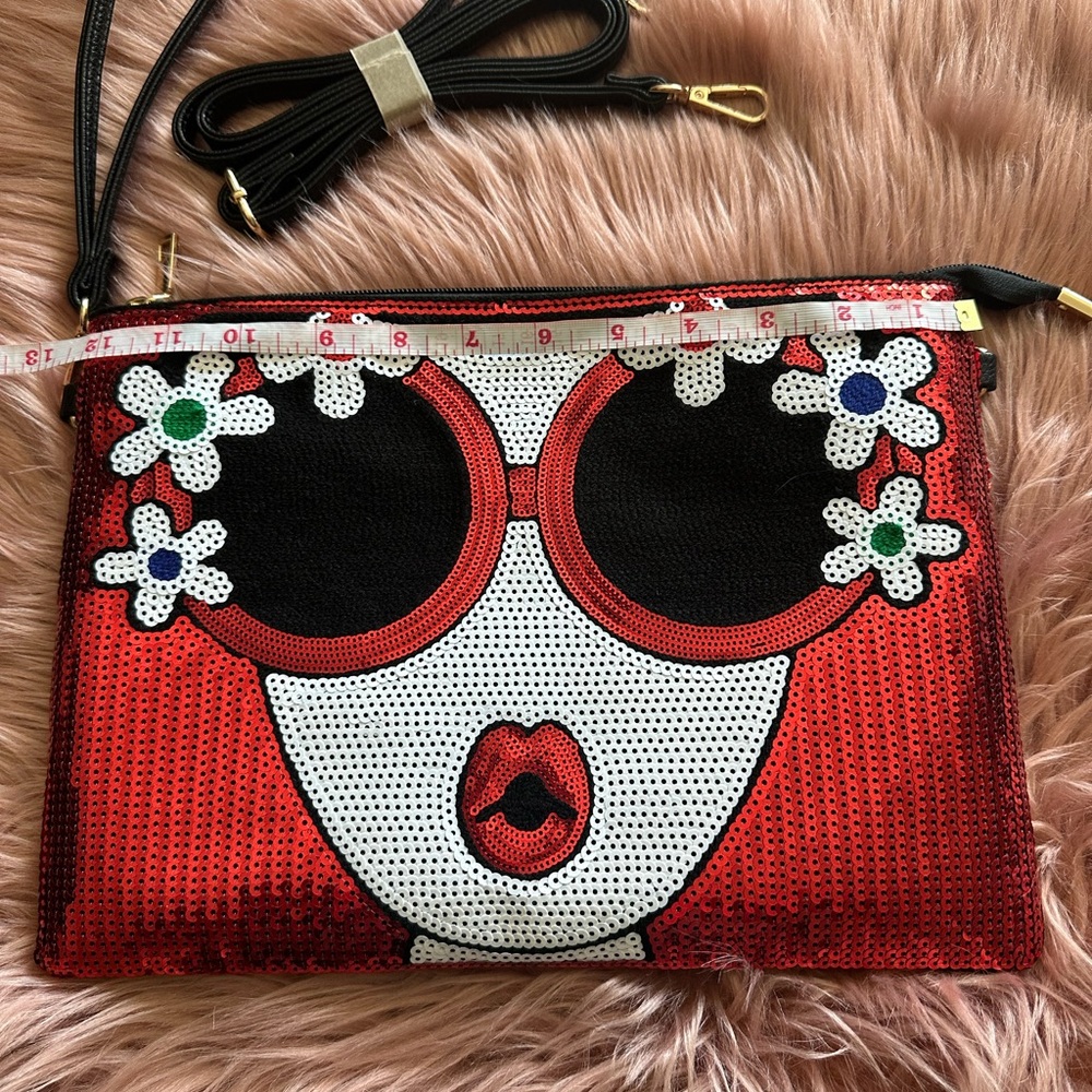 Stylish Red Sequin Clutch with Graphic Design - Picture 3 of 4